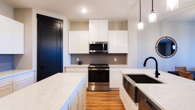Image of Model Home. Actual Floor Plan and Finishes May Vary. | Image 5