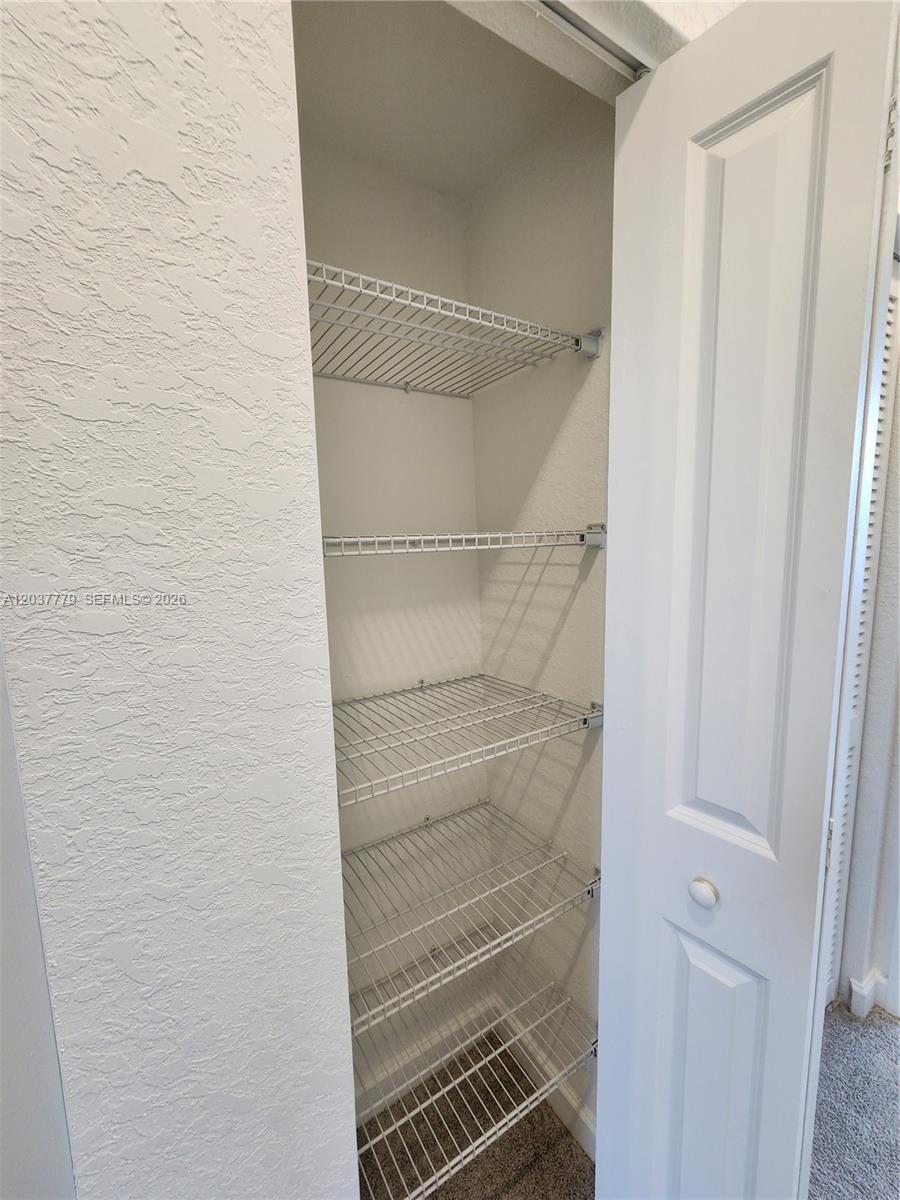 Residential Lease in Florida City 5
