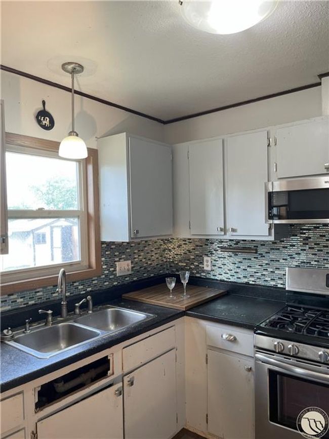 919 Longhorn Ct, House other with 3 bedrooms, 1 bathrooms and null parking in Hardin MT | Image 9
