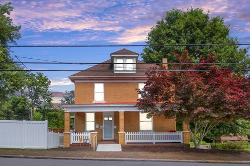 62 1st St, North Irwin, PA, 15642-3302 | Card Image