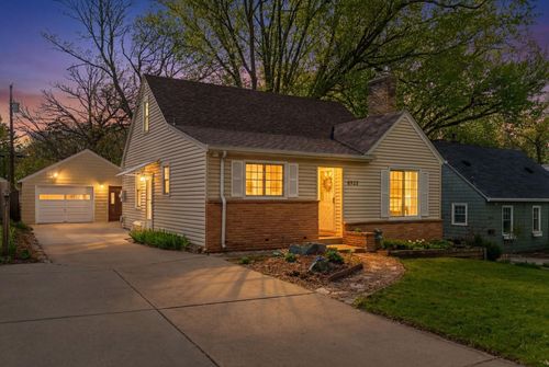 6928 Logan Ave S, Richfield, MN, 55423-2156 | Card Image