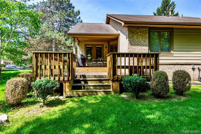 View to covered deck | Image 38