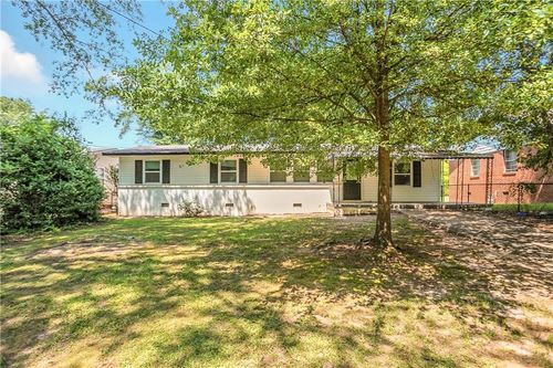 135 Harris Cir, Lawrenceville, GA, 30046-5634 | Card Image