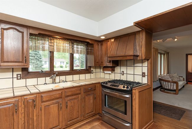 203 11 Th St, Home with 3 bedrooms, 3 bathrooms and null parking in Dallas Center IA | Image 7