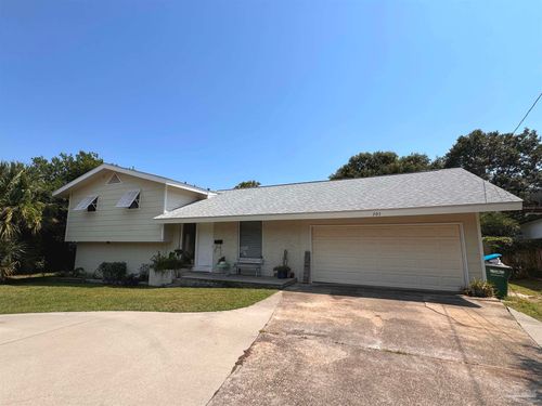 203 Fairpoint Dr, Gulf Breeze, FL, 32561-4307 | Card Image