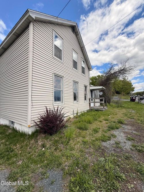 1091 Hoosick Rd, Troy, NY, 12180-8953 | Card Image