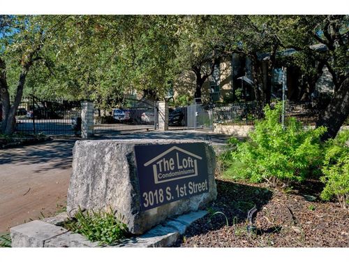 apt-318-3018 S 1st St, Austin, TX, 78704-6308 | Card Image