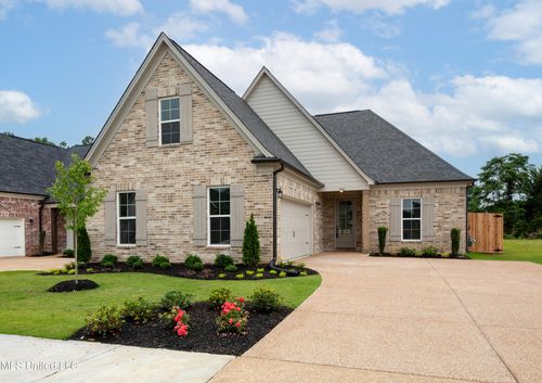3501 Hatton Dr, Nesbit, MS, 38651-1036 | Card Image