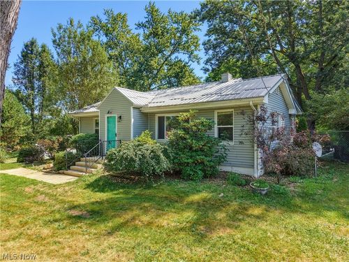 7091 Akron Ave Nw, New Franklin, OH, 44614 | Card Image