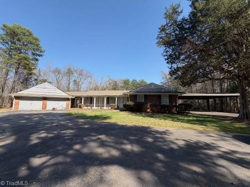 2015 Harper Rd, Clemmons, NC, 27012-9706 | Card Image