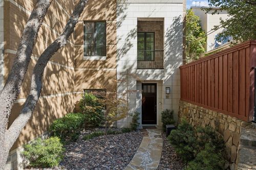 34-3210 Carlisle St, Dallas, TX, 75204-1359 | Card Image