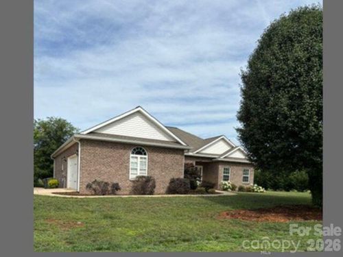 317 Thistle Ln, Statesville, NC, 28625-4579 | Card Image