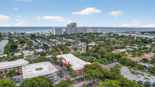 apt-208b-2424 Se 17th St, Fort Lauderdale, FL, 33316-3124 | Card Image