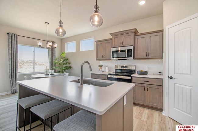 8207 N 175 Th Ave, House other with 3 bedrooms, 2 bathrooms and 3 parking in Bennington NE | Image 5