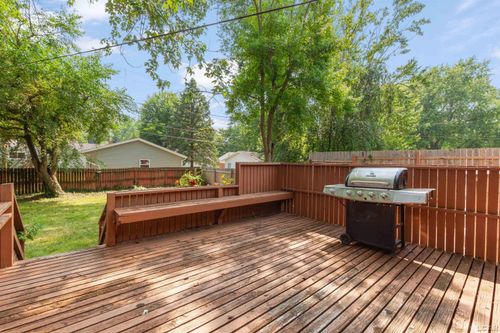 23 W Braman Ave, Milan, MI, 48160-1015 | Card Image