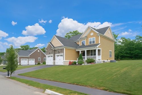 172 Downing Dr, Attleboro, MA, 02703-6367 | Card Image