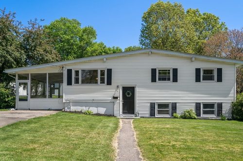 6 Rosenfeld Rd, Millis, MA, 02054-1131 | Card Image