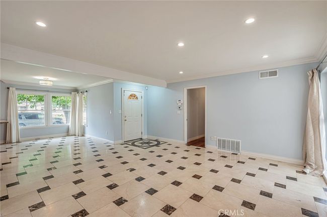 20129 Halsted St, House other with 3 bedrooms, 2 bathrooms and 2 parking in Chatsworth CA | Image 5