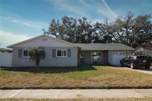 8317 Boxwood Dr, TAMPA, FL, 33615-4946 | Card Image