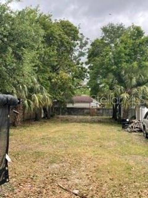 2628 E 29th Ave, TAMPA, FL, 33605-1425 | Card Image