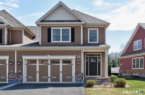 39-39 Harvest Ct, Newington, CT, 06111-4652 | Card Image