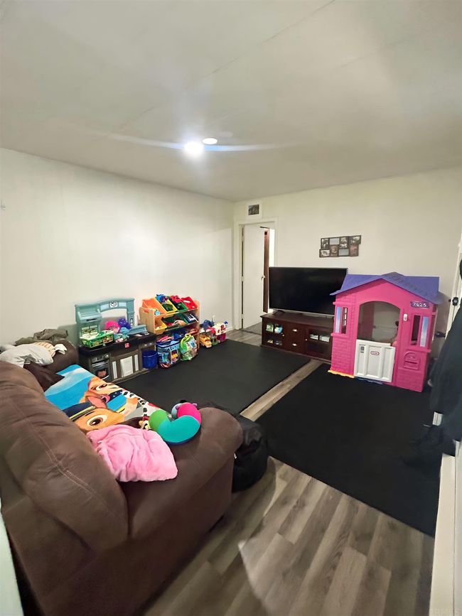200 W 424 &amp; 426 5th Street, Home with 4 bedrooms, 4 bathrooms and null parking in Rochester IN | Image 15