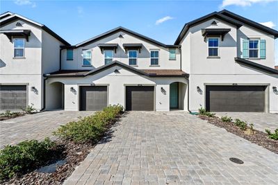 4534 Small Creek Road, Townhouse with 3 bedrooms, 2 bathrooms and null parking in KISSIMMEE FL | Image 1