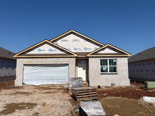 8933 Round Bale Ave, Bowling Green, KY, 42104-7902 | Card Image