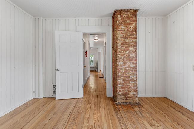 808 W Green St, House other with 5 bedrooms, 2 bathrooms and 2 parking in Champaign IL | Image 37