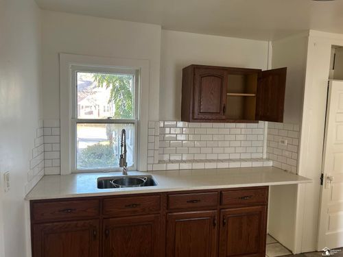 628 Washington St, Monroe, MI, 48161-1436 | Card Image