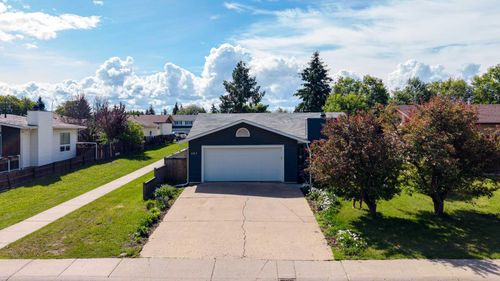303 Cornwall Dr, Fort Mcmurray, AB, T9K1G7 | Card Image