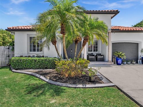 8510 Sw 208th Ln, Cutler Bay, FL, 33189-3306 | Card Image
