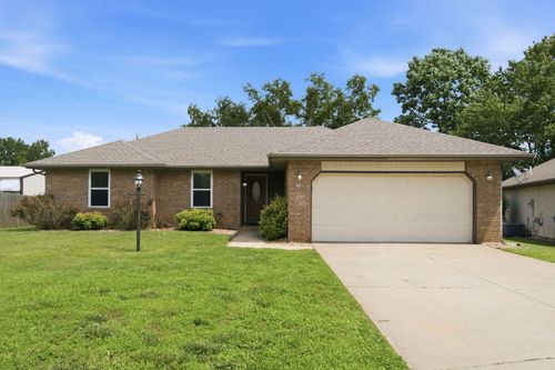 611 E Marian Ct, Nixa, MO, 65714-8873 | Card Image