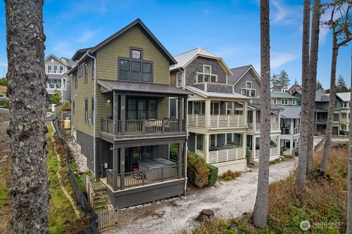 34 Seaside Ln, Pacific Beach, WA, 98571-5100 | Card Image