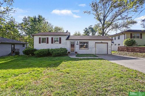 5002 N 54th Street, Omaha, NE, 68104 | Card Image