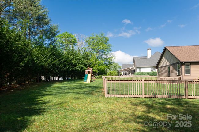 70 King Heights Dr, House other with 4 bedrooms, 4 bathrooms and null parking in Fletcher NC | Image 13