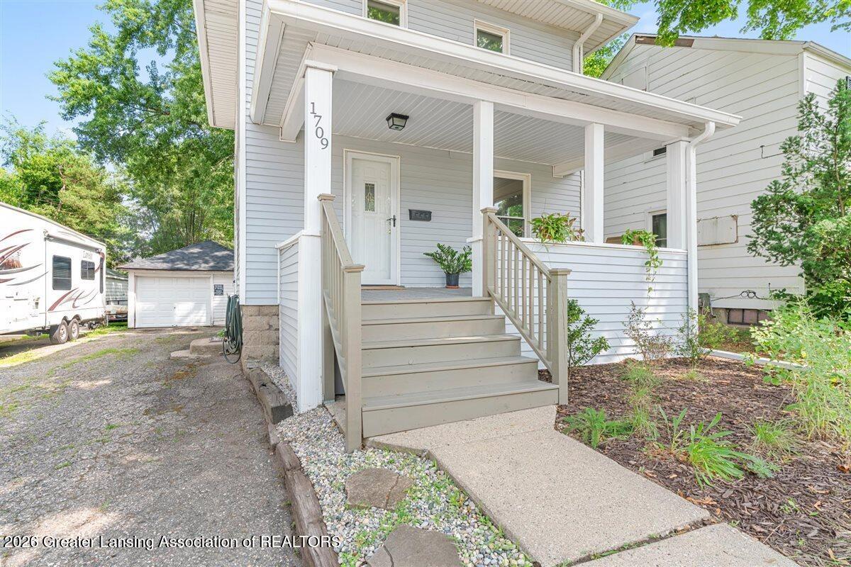 Residential in Lansing 4