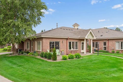 1825 Hunter Hill Rd, Hudson, WI, 54016-5835 | Card Image