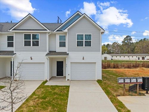 874 John St, Clayton, NC, 27520-2872 | Card Image