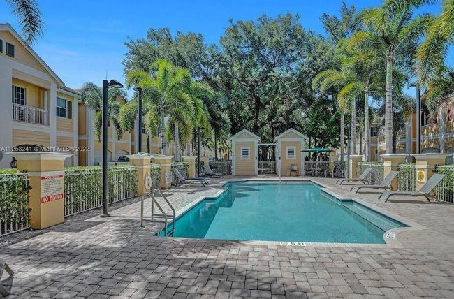 UNIT-35 - 545 Sw 18 Th Ave, Townhouse with 3 bedrooms, 3 bathrooms and null parking in Fort Lauderdale FL | Image 61