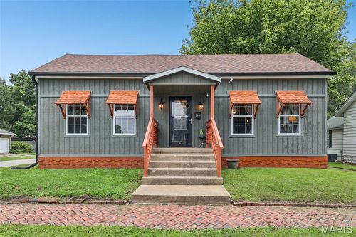 620 N Jackson St, Litchfield, IL, 62056-1521 | Card Image
