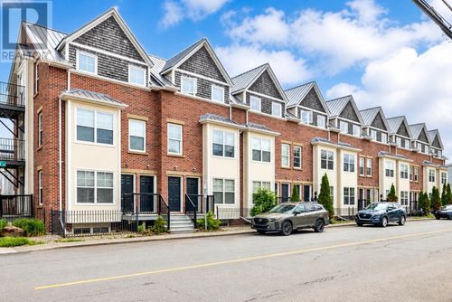 328 A Queen St, Charlottetown, PE, C1A4C3 | Card Image
