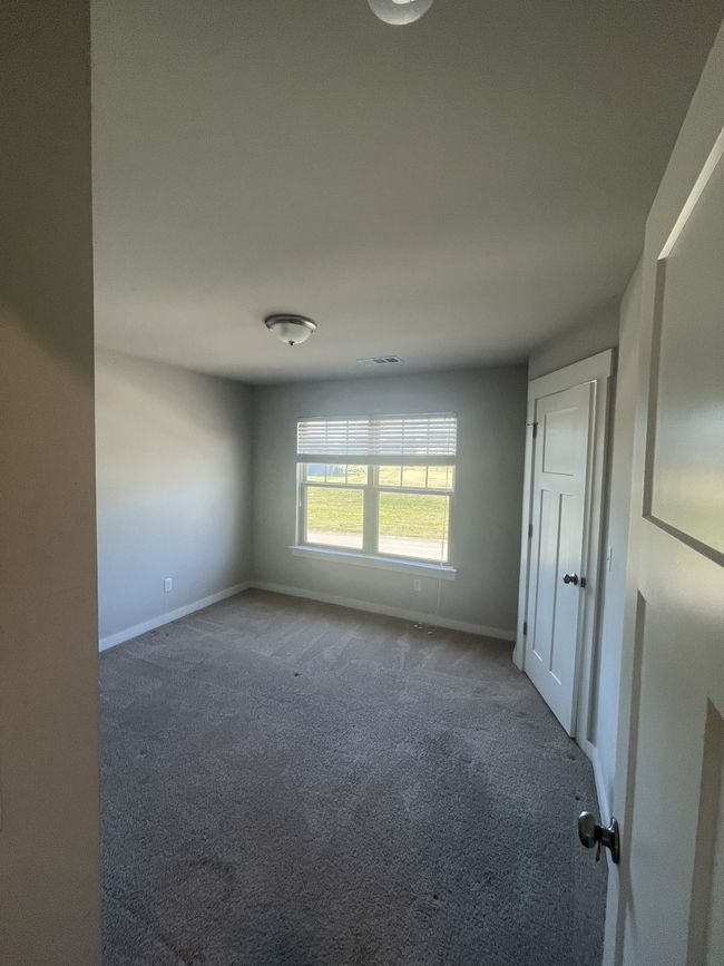 Upstairs 3rd bedroom with walk-in closet | Image 23