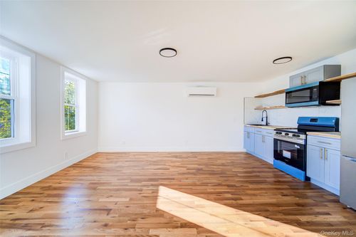6-258 State St, Hudson, NY, 12534-1826 | Card Image