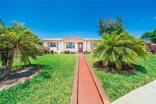 3125 Nw 205th St, Miami Gardens, FL, 33056-1317 | Card Image