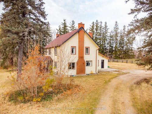 8681 Canyon Rd, Campbellville, ON, L0P1B0 | Card Image