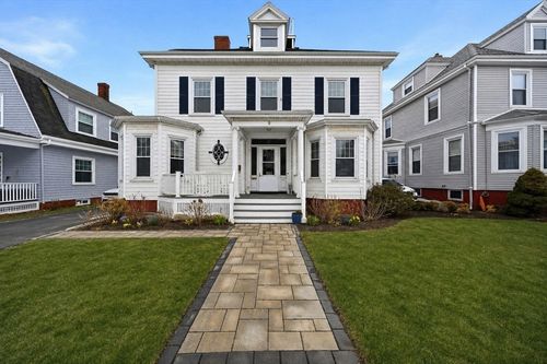 15 Grosvenor Park, Lynn, MA, 01902-3121 | Card Image