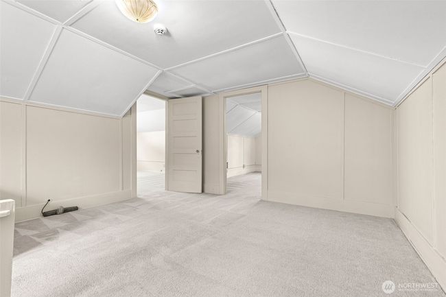 Loft area upper level | Image 22