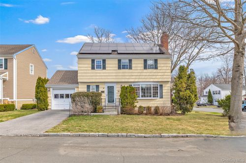 15 Brookside Ln, Harrison, NY, 10528-4518 | Card Image