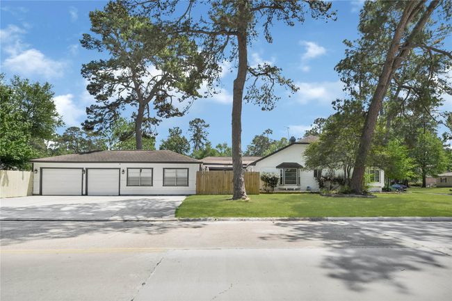 25418 Tuckahoe Ln, House other with 4 bedrooms, 2 bathrooms and 2 parking in Spring TX | Image 4